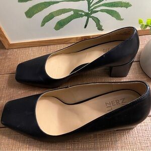 Naturalizer Karina Black Pump